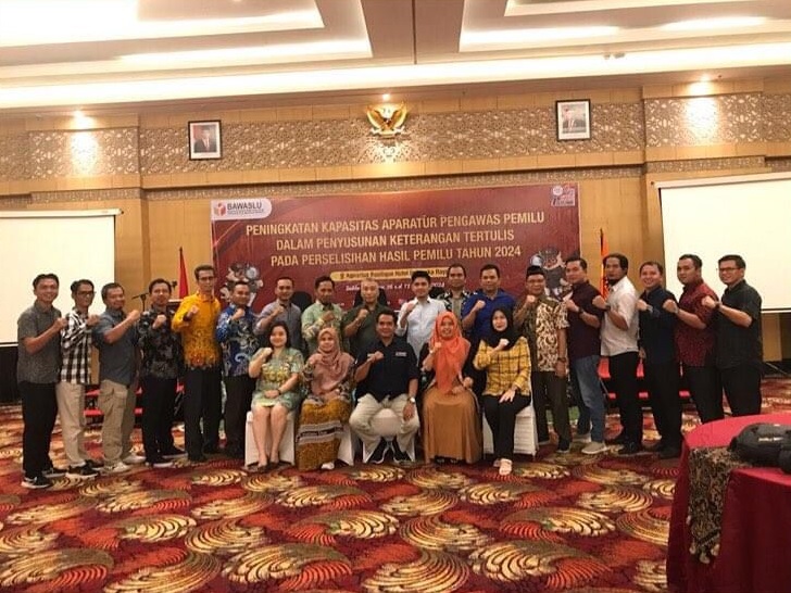 Bawaslu Katingan Ikuti Kegiatan Peningkatan Kapasitas Aparatur Pengawas Pemilu Dalam Penyusunan Keterangan Tertulis Terkait Perselisihan Hasil Pemilihan Umum (PHPU) Tahun 2024
