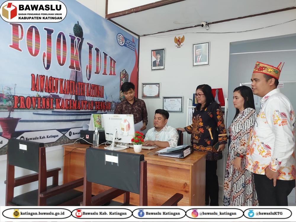 PERESMIAN POJOK JDIH BAWASLU KABUPATEN KATINGAN