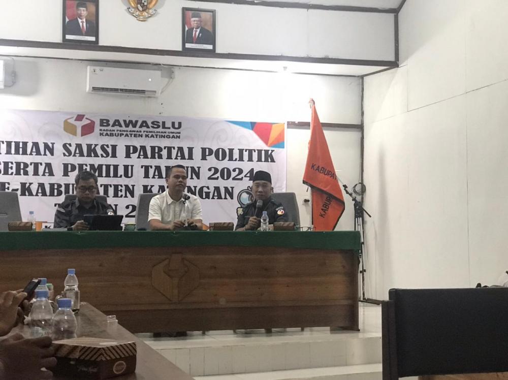 BAWASLU KATINGAN MELAKSANAKAN KEGIATAN PELATIHAN SAKSI PARPOL PESERTA PEMILU TAHUN 2024