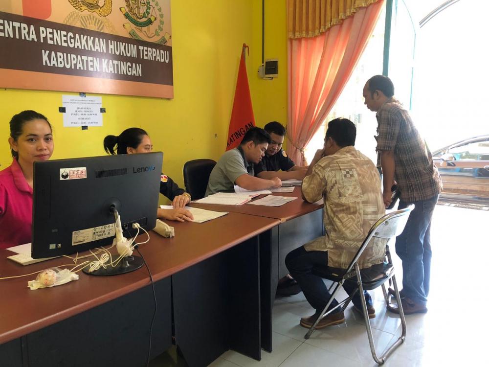 HARI KETIGA, ADA 10 ORANG CALON ANGGOTA PANWASCAM YANG MENYERAHKAN BERKAS PENDAFTARAN