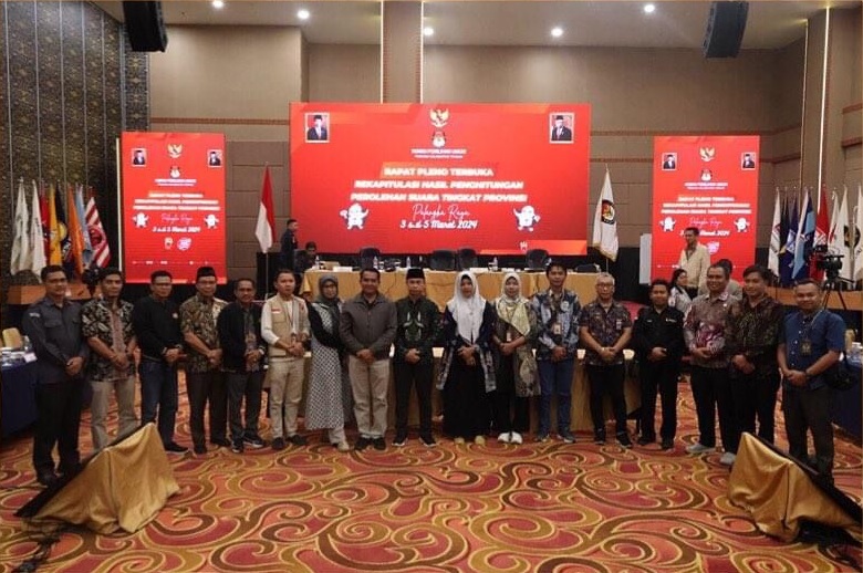 Pleno Rekapitulasi Hasil Pemilu Tingkat Provinsi, Bawaslu Kabupaten Katingan Terus Kawal Perolehan Suara Pada Pemilu 2024