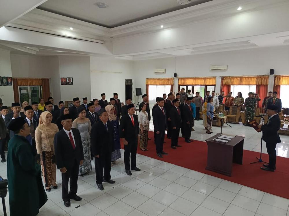 BAWASLU KATINGAN RESMI LANTIK ANGGOTA PANWASLU KECAMATAN SE-KABUPATEN KATINGAN PEMILIHAN SERENTAK 2024