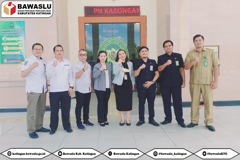 Perkuat sinergitas, Bawaslu Katingan audiensi dengan Pengadilan Negeri Kasongan