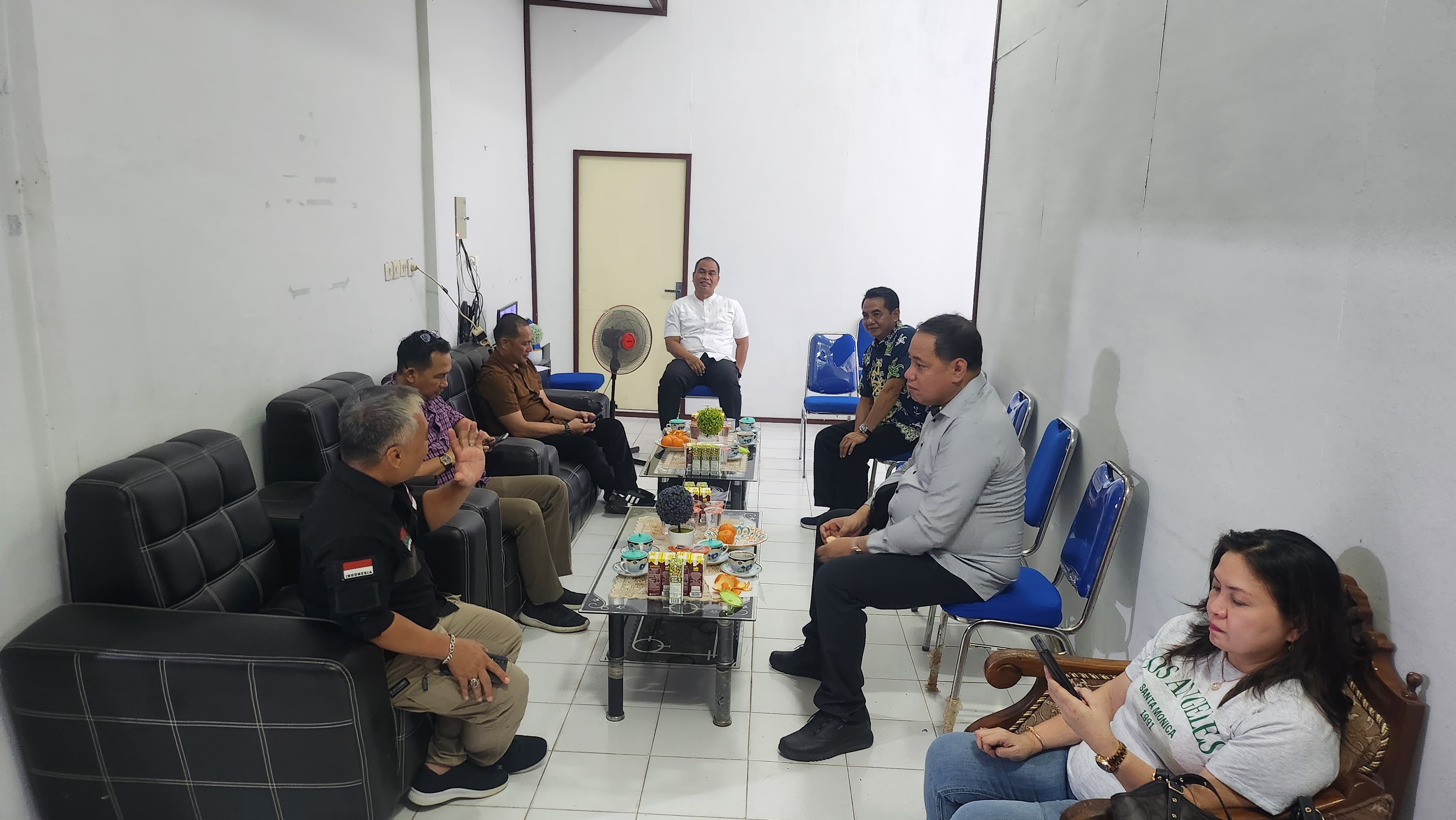 Anggota Bawaslu RI Herwyn saat berkunjung ke Kantor Sekretariat Bawaslu Kabupaten Katingan