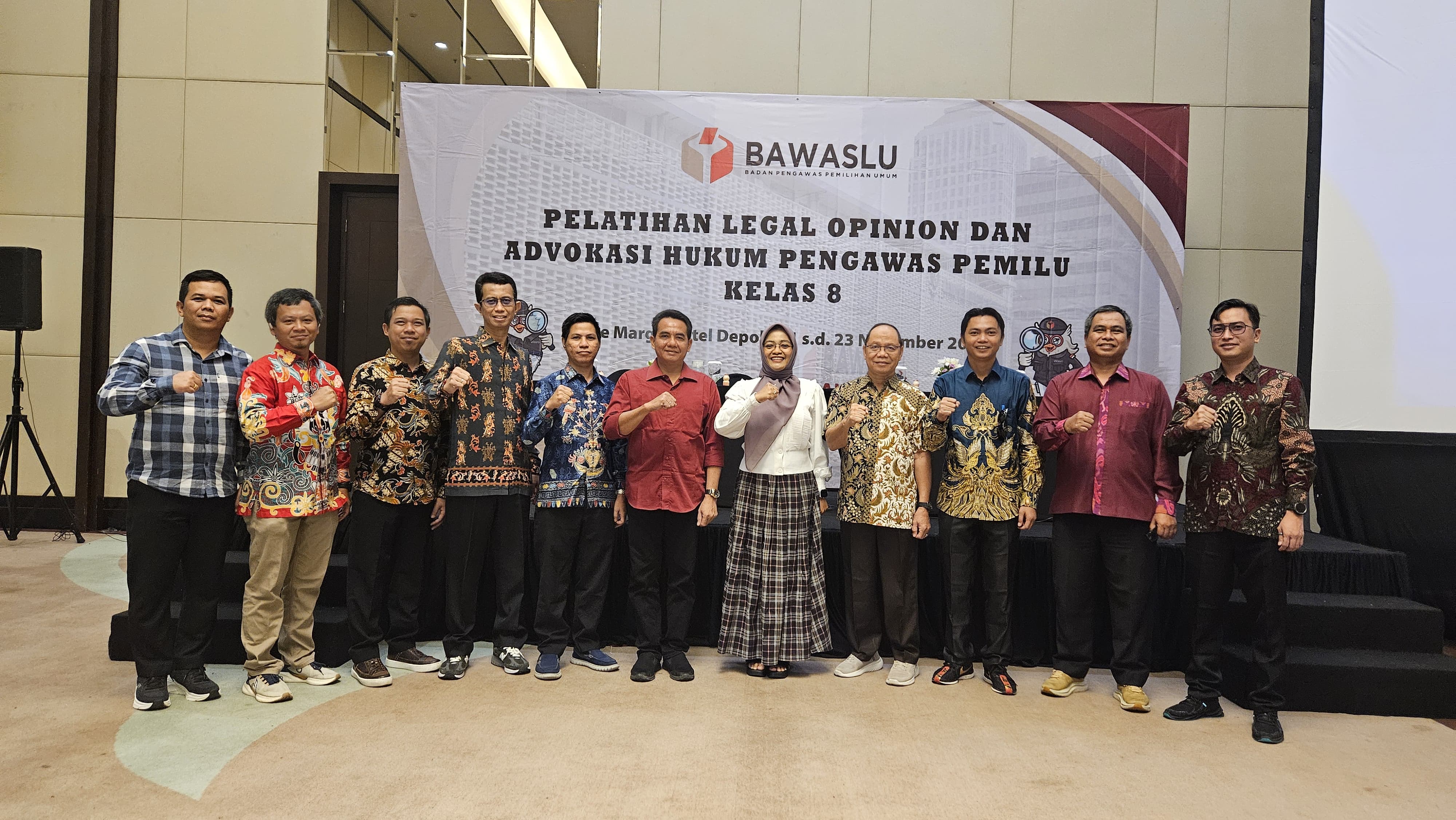 Foto Bersama Dalam Kegiatan Pelatihan LO dan Advokasi Hukum