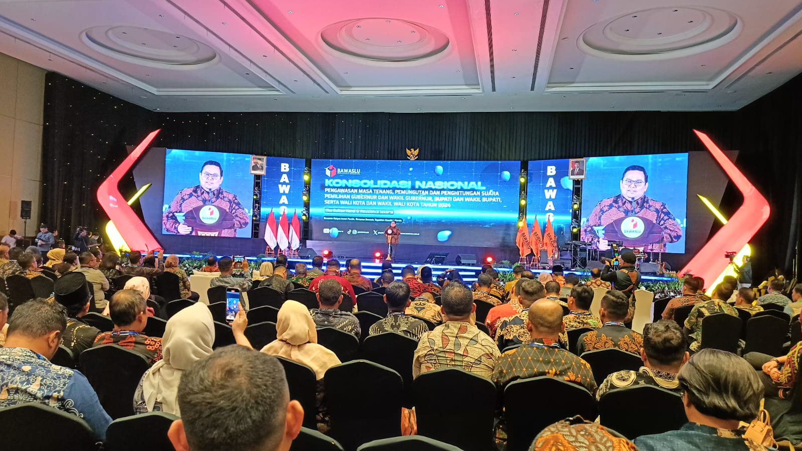 Rahmat Bagja, saat membuka acara Konsolidasi Nasional Pengawasan Masa Tenang, Pemungutan Suara Pemilihan Serentak Tahun 2024, di The Sultan Hotel dan Residence Jakarta.