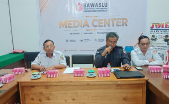 Kordiv HP2H Bawaslu Kabupaten Katingan, Usman Sitepu, menyampaikan empat usulan strategis untuk meningkatkan kualitas layanan informasi hukum kepada masyarakat dalam rangka memperkuat keterbukaan informasi dan akses publik terhadap produk hukum Bawaslu.
