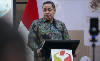 Anggota Bawaslu Herwyn J.H. Malonda dalam kegiatan Analisis Akar Masalah Kerawanan Pemilu 2024 di Luar Negeri di Jakarta