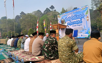 Bawaslu Kabupaten Katingan melalui Koordinator Divisi Hukum, Pencegahan, Partisipasi Masyarakat dan Hubungan Masyarakat (HP2H), Usman Sitepu, Selasa (1/9), menghadiri kegiatan Shalat Istisqa yang diselenggarakan Pemerintah Kabupaten Katingan sebagai ikhtiar bersama memohon turunnya hujan di tengah bencana kebakaran hutan dan lahan (karhutla).