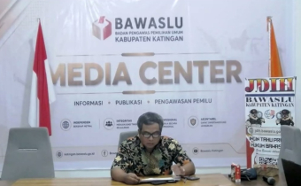 Koordinator Divisi HP2H Bawaslu Kabupaten Katingan, Usman Sitepu, saat diwawancarai oleh Humas terkait imbauan PDPB Triwulan IV Tahun 2026.
